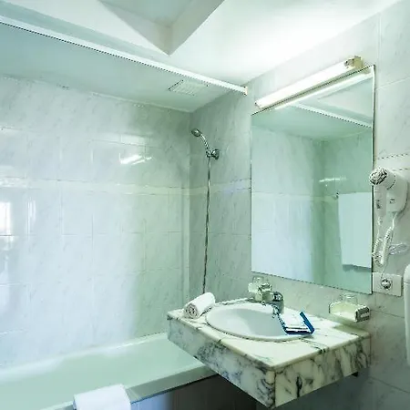Bellevue Aquarius Apartment *